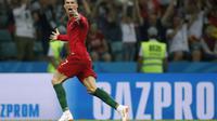L'attaquant vedette du Portugal Cristiano Ronaldo, auteur d'un triplé face à l'Espagne lors du Mondial, le 15 juin 2018 à Sotchi [Odd ANDERSEN / AFP]