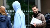 Le procès à Gap de trois militants poursuivis pour avoir aidé des migrants à entrer en France a été renvoyé le 31 mai 2018 au 8 novembre [JEAN-PIERRE CLATOT / AFP]