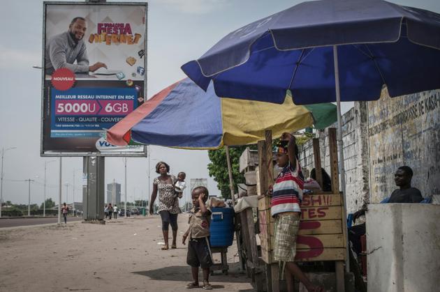 Une publicité pour un opérateur internet à Kinshasa, le 25 mars 2015<br />
 [FEDERICO SCOPPA / AFP/Archives]