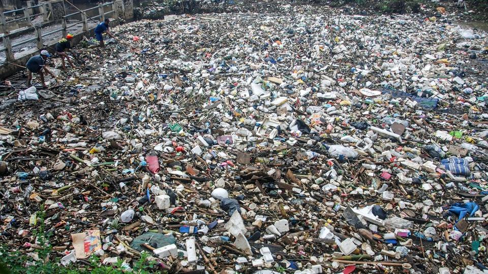 Pollution au plastique : l'ONU pose les fondations d'un traité international «historique»