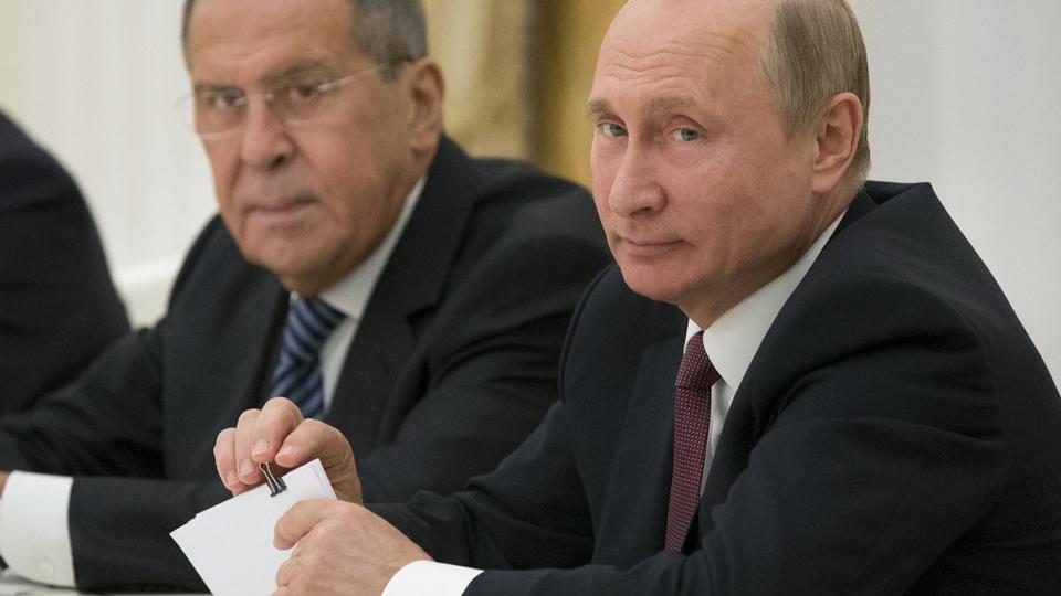 Guerre en Ukraine : Vladimir Poutine et Sergueï Lavrov sanctionnés personnellement par les Occidentaux