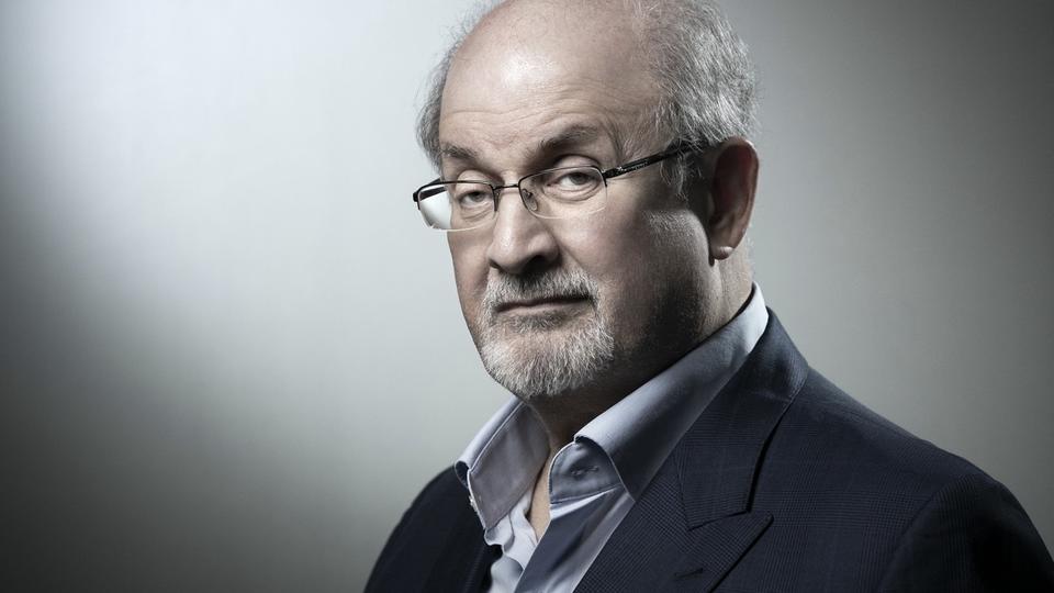 Salman Rushdie : après son attaque, l'écrivain a perdu l'usage d'un oeil et d'une main, selon son agent