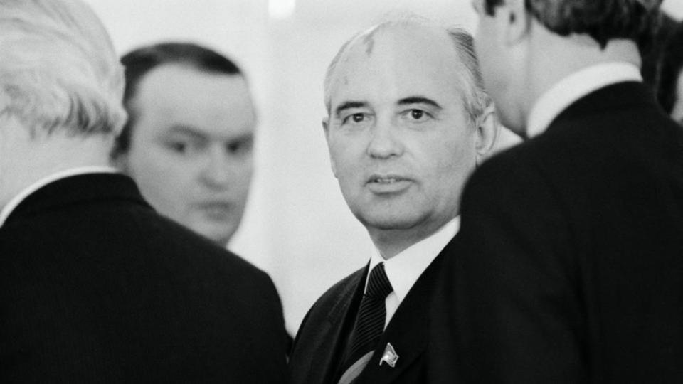 Mort de Mikhaïl Gorbatchev : tout savoir sur les réformes de la perestroïka voulues par le dirigeant russe entre 1985 et 1991
