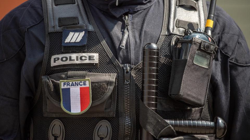 Val-d'Oise : 4 adolescents agressés à coups de batte de baseball et au couteau devant leur lycée