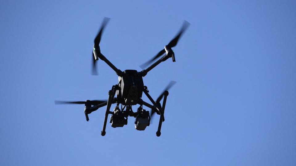 Drones : leur usage autorisé pour le maintien de l'ordre au cas par cas par les préfets