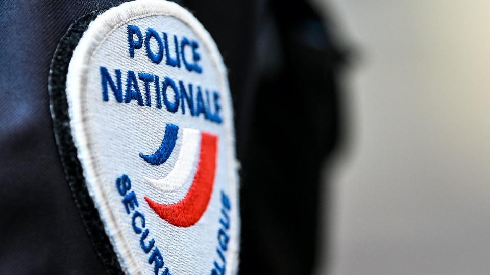 Paris : un individu à scooter refuse un contrôle et percute un policier