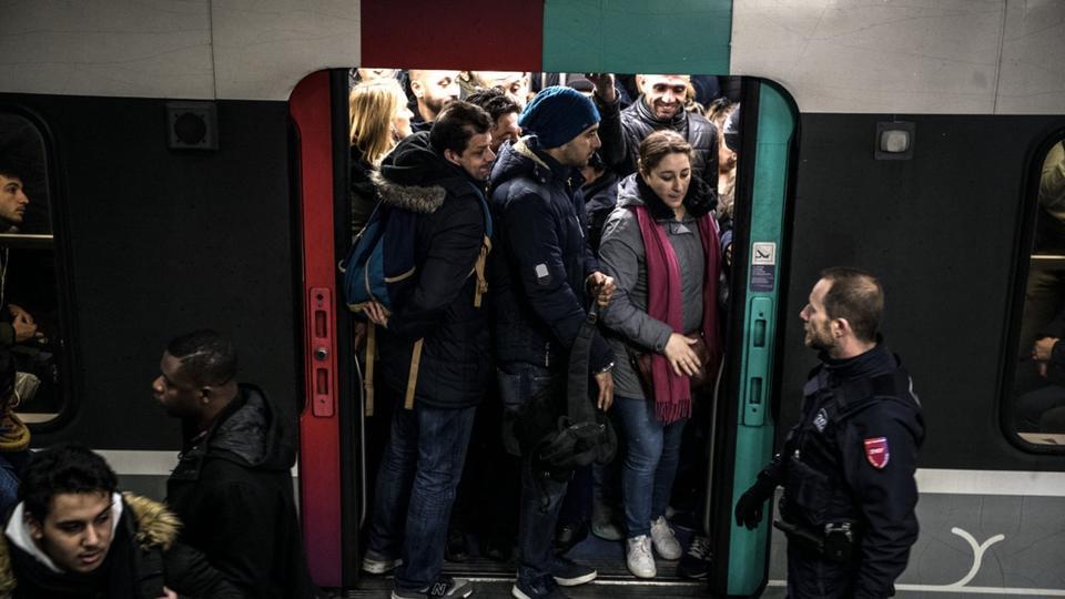 Grève du 18 octobre à la RATP : trafic perturbé sur les bus et RER, mais «quasi normal» dans les métros