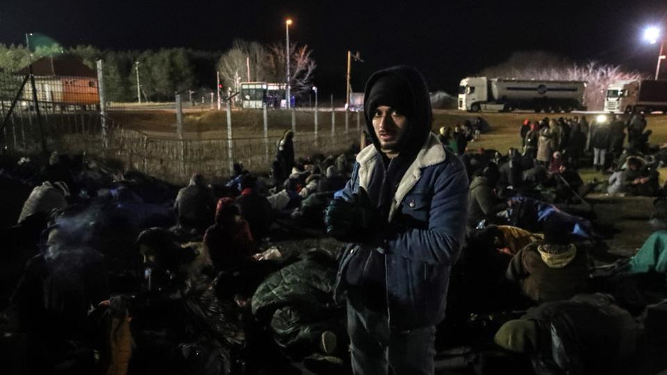 Des milliers de migrants tentent de traverser la frontière serbo-hongroise, du jamais vu depuis 2015