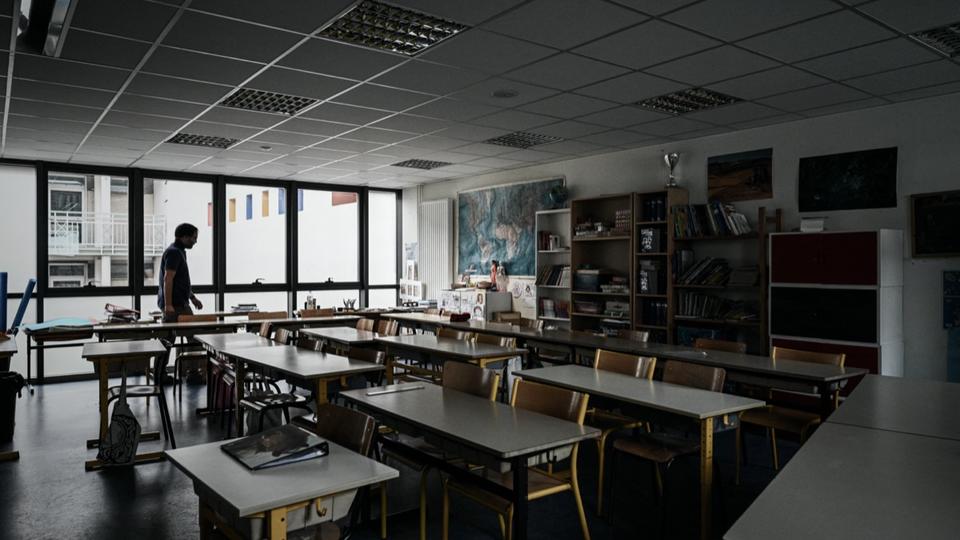 Besançon : deux mineurs de 13 ans en garde à vue après avoir menacé une enseignante avec une arme