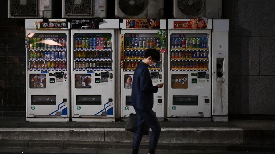Japon : des distributeurs automatiques conçus pour offrir gratuitement de la nourriture en cas de séisme
