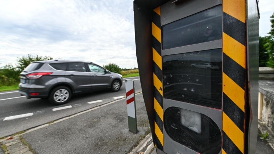 Charente-Maritime : un radar flashe des automobilistes roulant à la bonne vitesse