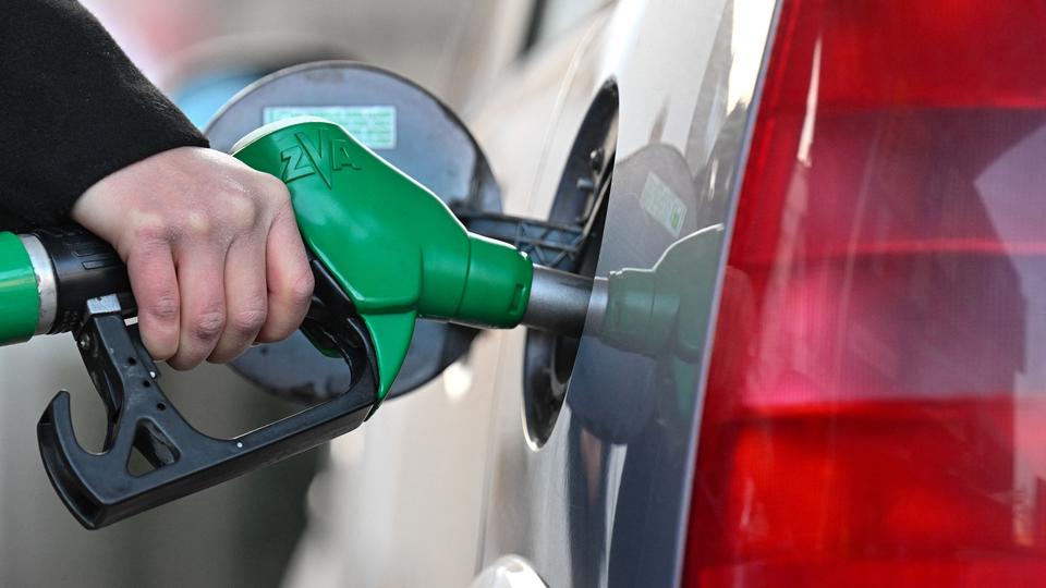Carburants : jusqu'à 18 centimes par litre de remise à la pompe