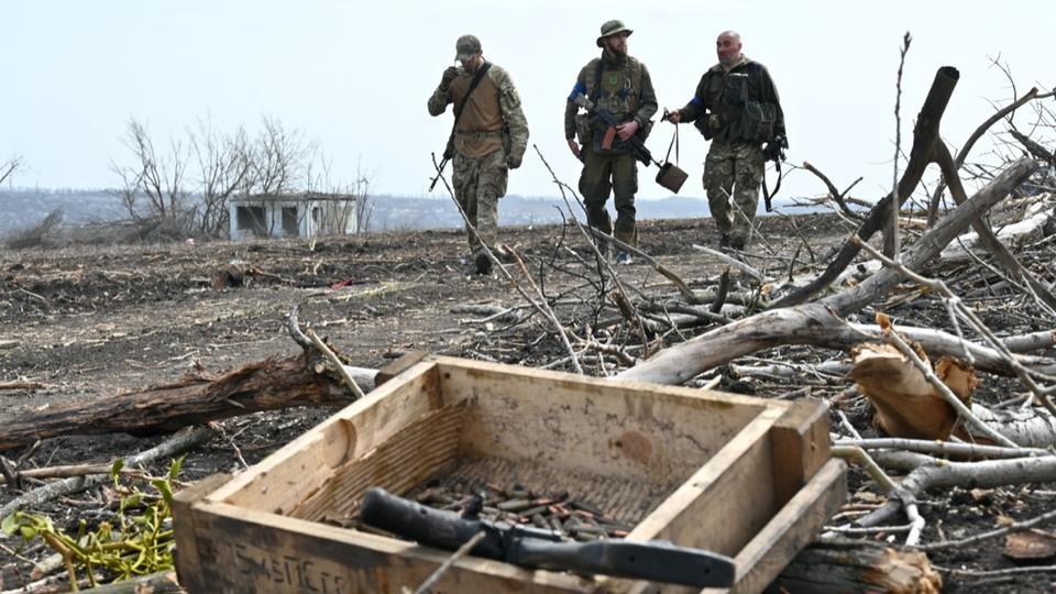 DIRECT - Guerre en Ukraine : les forces russes se «retirent rapidement» du nord du pays, d'après un haut responsable ukrainien