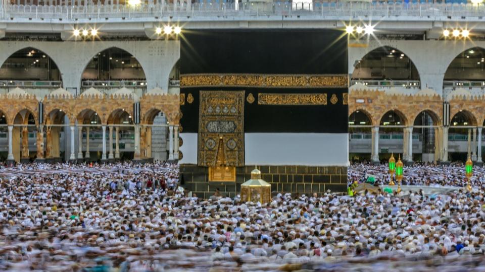 Covid-19 : l'Arabie saoudite autorise la présence d'un million de pèlerins à La Mecque