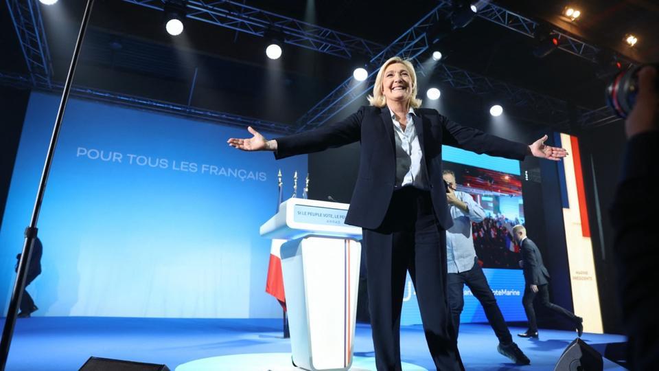 DIRECT - Présidentielle 2022 : «Avec moi, il n'y aura aucune différence entre les Français», annonce Marine Le Pen en meeting à Arras