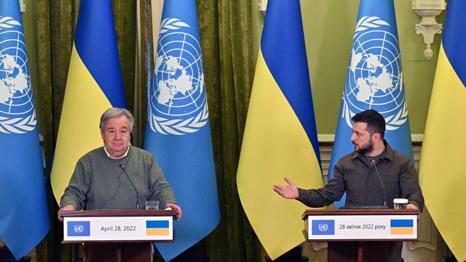 DIRECT - Guerre en Ukraine : Volodymyr Zelensky estime que les bombardements russes sur Kiev durant la visite d'Antonio Guterres visaient à «humilier l'ONU»