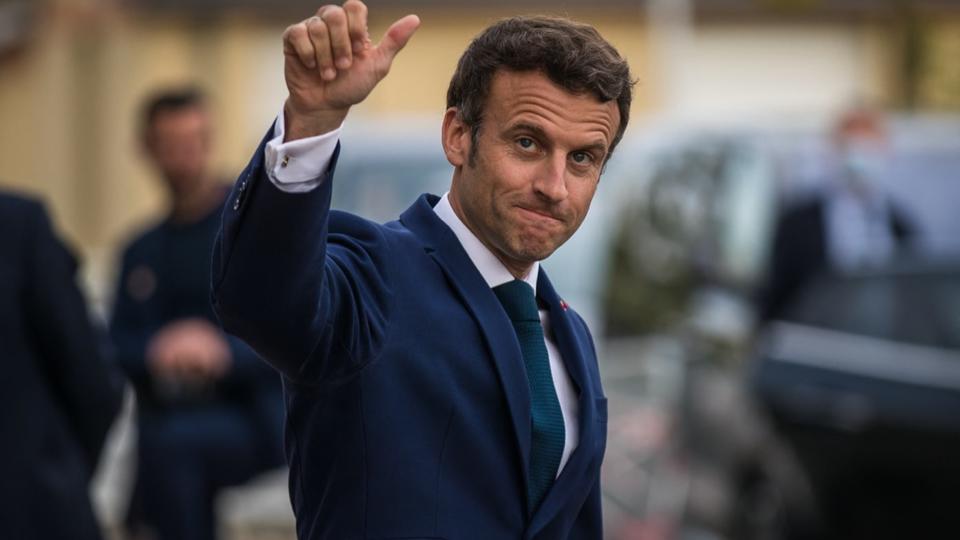 «Cinq ans à l'Elysée» : Emmanuel Macron montre les coulisses de son quinquennat sur YouTube