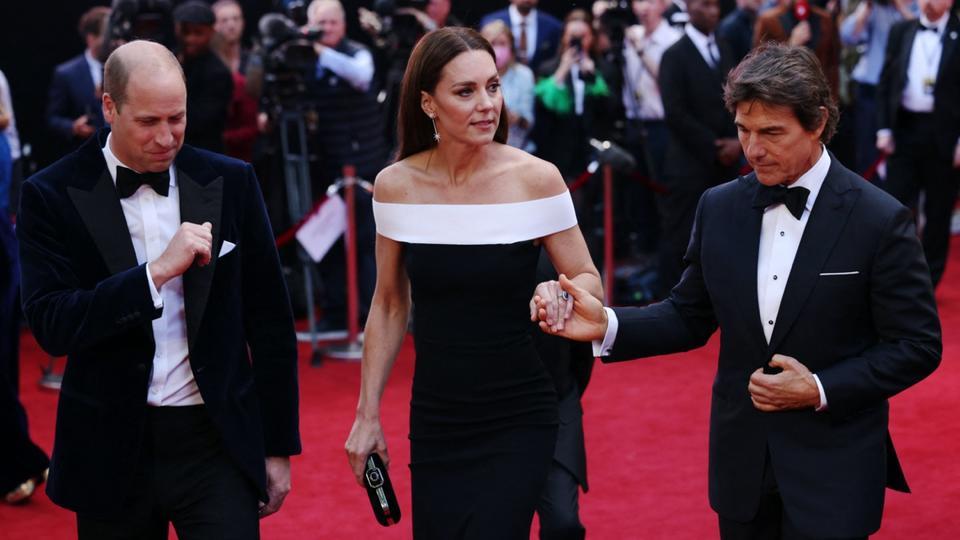 Tom Cruise très prévenant à l'égard de Kate Middleton pour l'avant-première de Top Gun à Londres