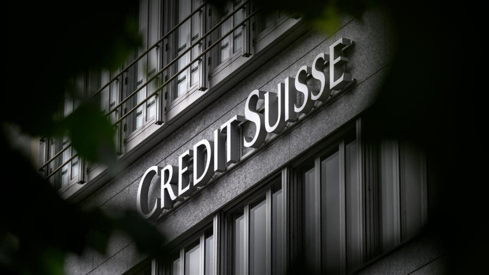 Démarchage illégal de clients : Crédit Suisse, la deuxième banque helvétique, va payer 238 millions d'euros en France