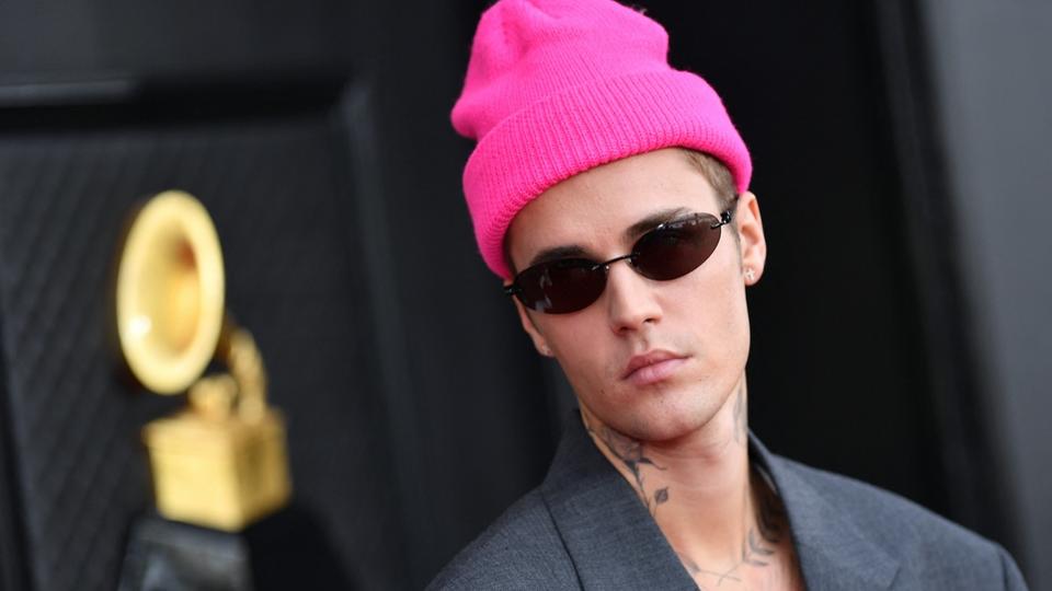 Atteint de paralysie faciale, Justin Bieber annule le reste de sa tournée mondiale