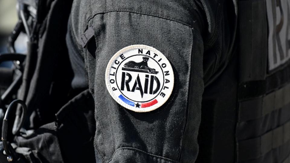 Marseille : un homme interpellé par le RAID après avoir tué sa mère et sa femme
