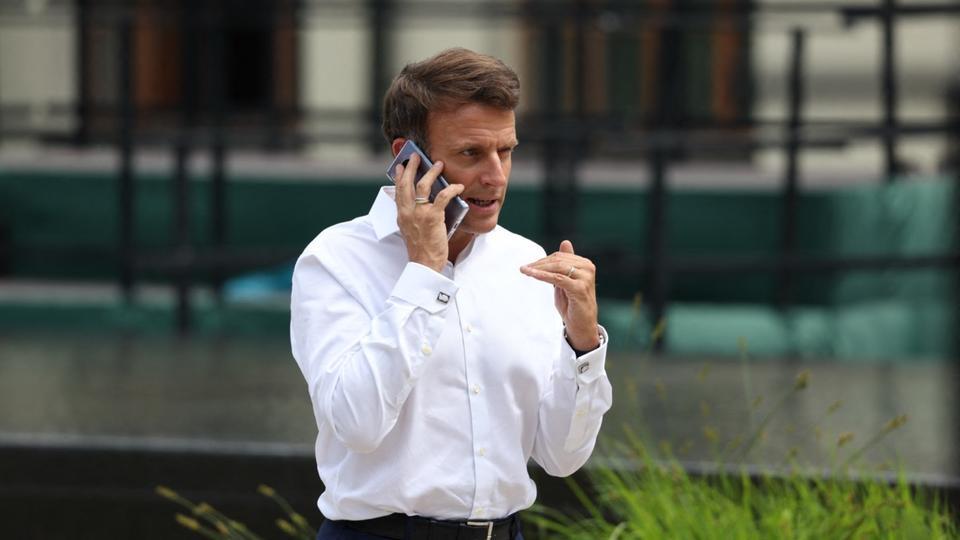 Gouvernement : voici pourquoi Emmanuel Macron et ses ministres n'utilisent pas leurs téléphones protégés