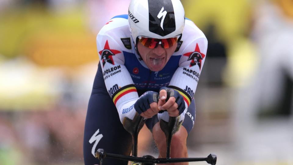 Tour de France 2022 : le Belge Yves Lampaert domine le prologue et s'empare du maillot jaune