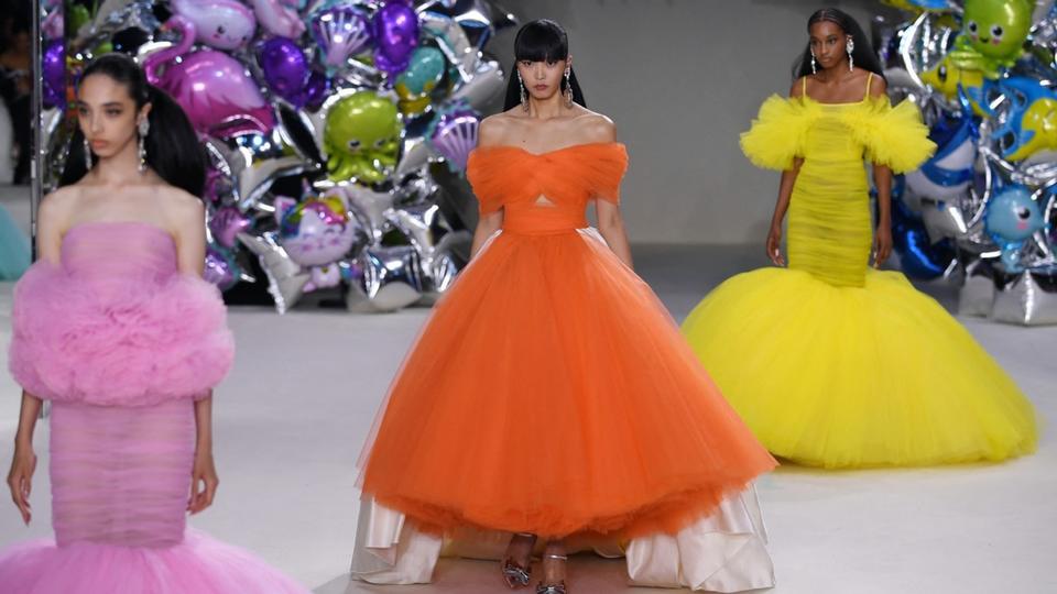 Fashion Week de Paris : les 10 robes les plus fantasques dévoilées par les créateurs