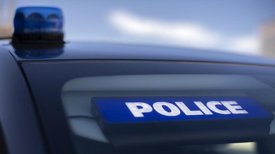 Refus d'obtempérer à Grenoble : un homme sous OQTF blessé par balle après avoir foncé sur un policier