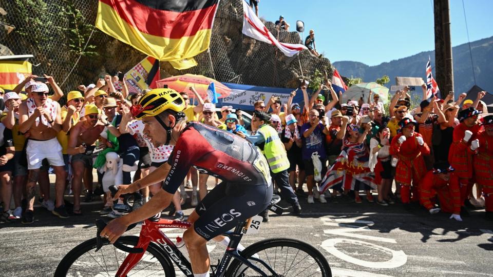 Tour de France 2022 : Thomas Pidcock s'impose en costaud à l'Alpe d'Huez, Romain Bardet est éjecté du podium