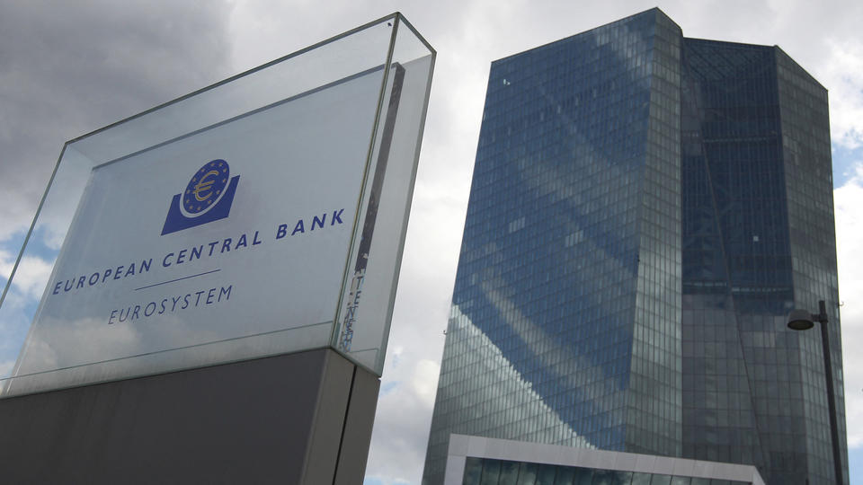 Inflation : la BCE relève ses taux directeurs de 50 points, une première depuis 2011