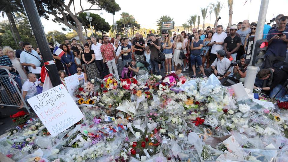 Attentat de Nice : le procureur Francois Molins sera entendu sur les prélèvements d'organes effectués sur certaines victimes
