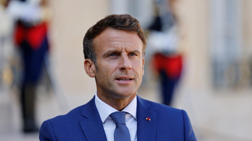 Rentrée : sur TikTok, Emmanuel Macron s'adresse aux élèves et appelle à lutter contre le harcèlement scolaire