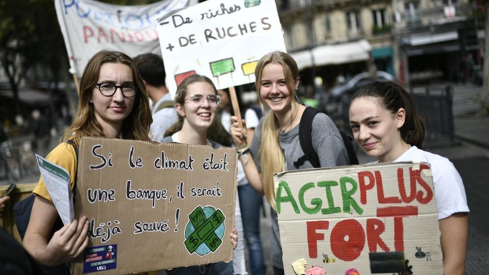 Marche contre la vie chère et l'inaction climatique : qui participe à la mobilisation ce dimanche à Paris ?