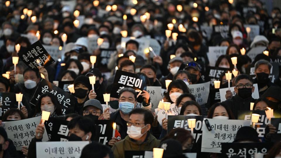 Bousculade mortelle à Séoul : un policier retrouvé mort chez lui
