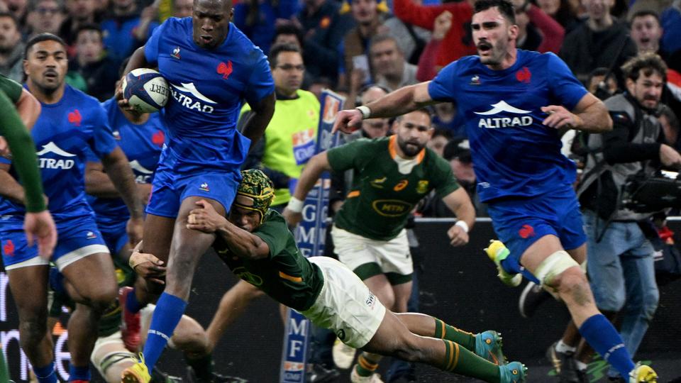 Rugby : le XV de France s'impose de justesse face aux Springboks (30-26)