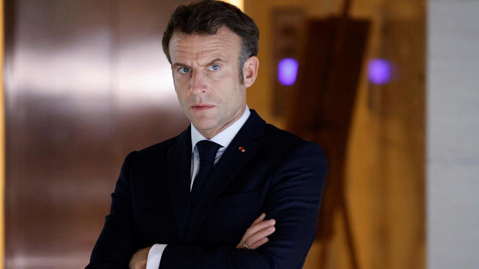 Coupe du monde au Qatar : «Il ne faut pas politiser le sport», affirme Emmanuel Macron