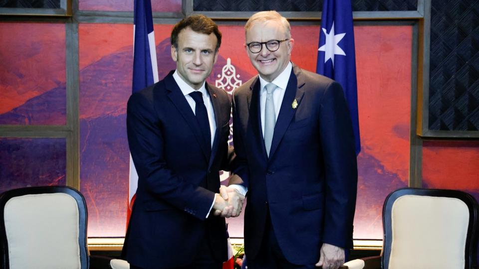 Sous-marins : l'offre de coopération avec l'Australie «reste sur la table», dit Emmanuel Macron