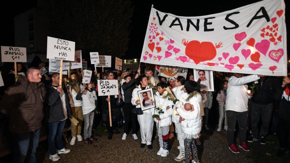 Meurtre de Vanesa : plus de 3.000 personnes ont participé à la marche blanche en mémoire de l'adolescente