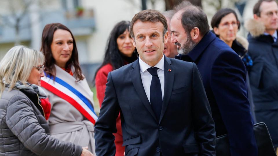 Emmanuel Macron estime que le réseau social TikTok est d'une «naïveté confondante»
