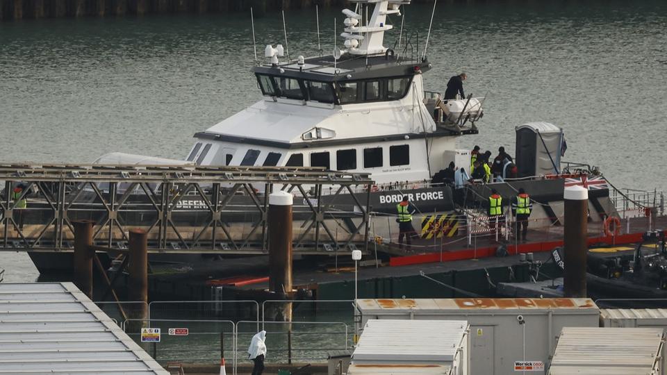 Migrants dans la Manche : au moins 4 morts dans un naufrage