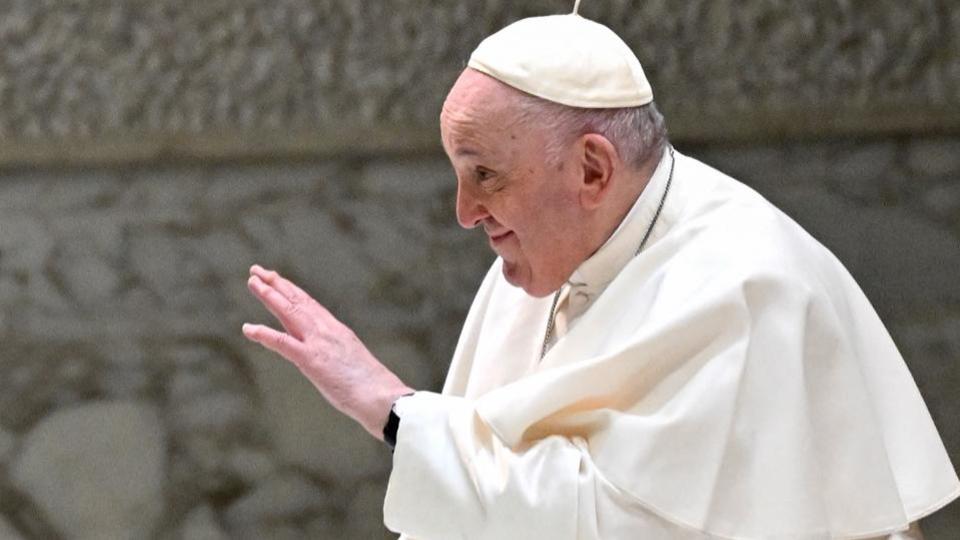 Religion : l'homosexualité n'est «pas un crime» mais «un pêché», selon le pape François