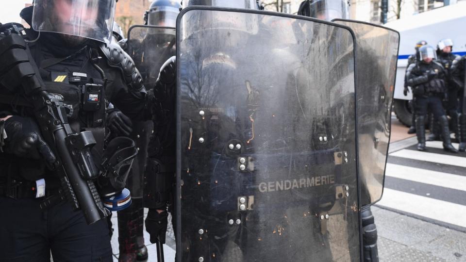 Rennes : un manifestant perd un testicule après un tir de LBD, une enquête ouverte