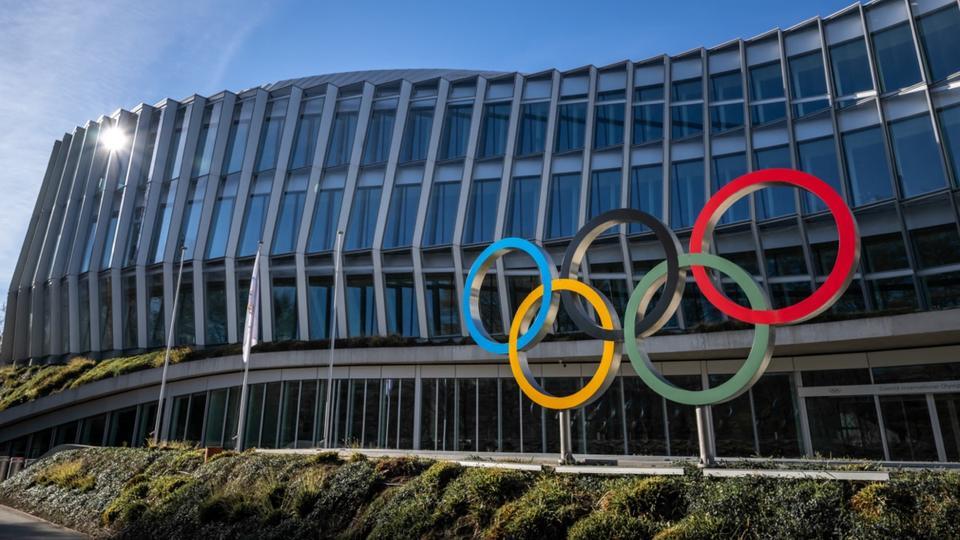 JO 2024 : la participation des athlètes russes et bélarusses toujours en question à un an des Jeux