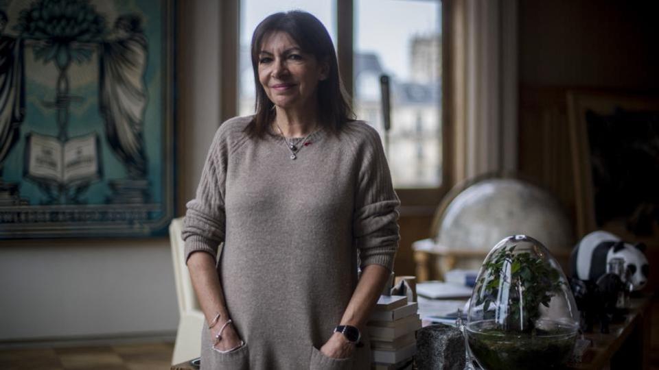 Paris : Anne Hidalgo réclame la mise en place d'un congé menstruel