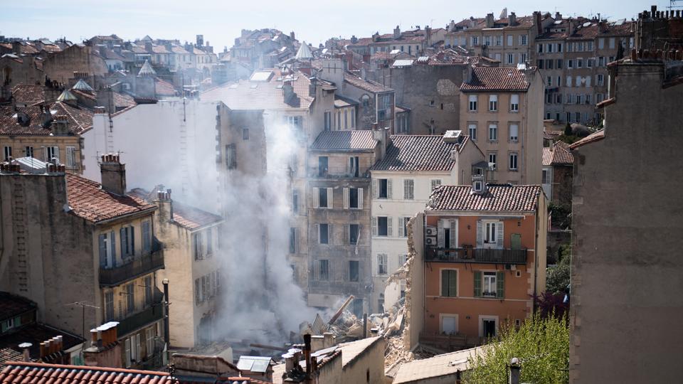 Immeuble effondré à Marseille : «Huit personnes ne répondent pas aux appels», annonce la procureure de la ville