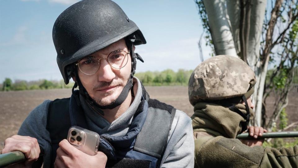 Guerre en Ukraine : la mort du journaliste Arman Soldin suscite une vive émotion