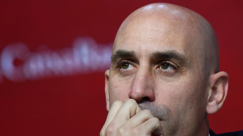 Baiser forcé : la majorité du staff de l'équipe d'Espagne démissionne