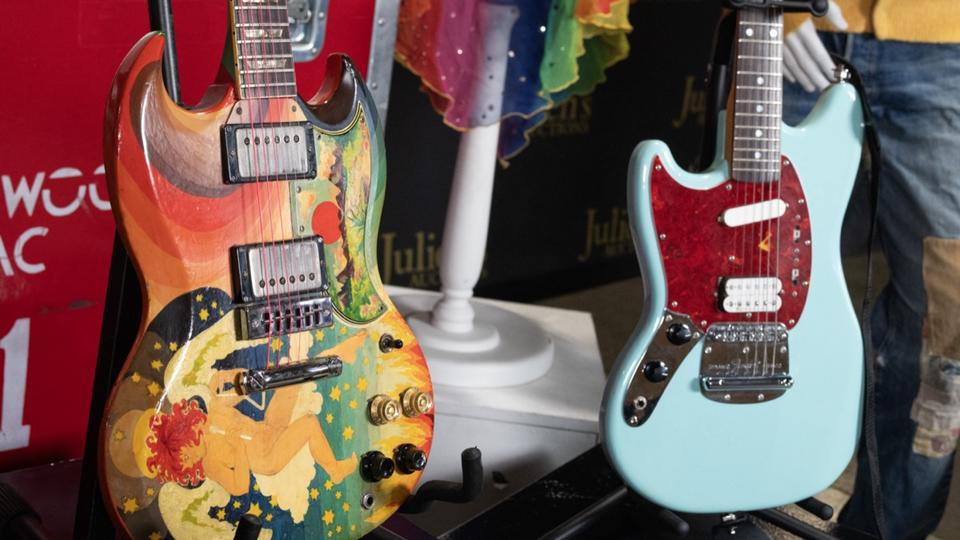 États-Unis : des guitares d'Eric Clapton et de Kurt Cobain estimées à plus d'1 million d'euros mises aux enchères