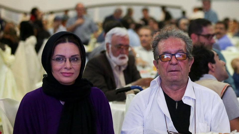 Iran : le réalisateur Dariush Mehrjui et son épouse Vahideh Mohammadifar assassinés à leur domicile